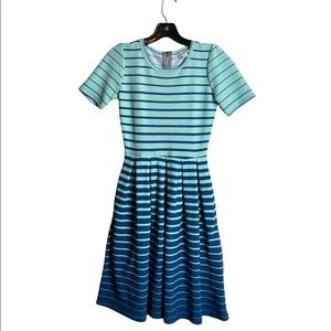 LuLaRoe Amelia A-line Dress w/ Pockets Ombré/Striped Blue - EUC 🩵💙